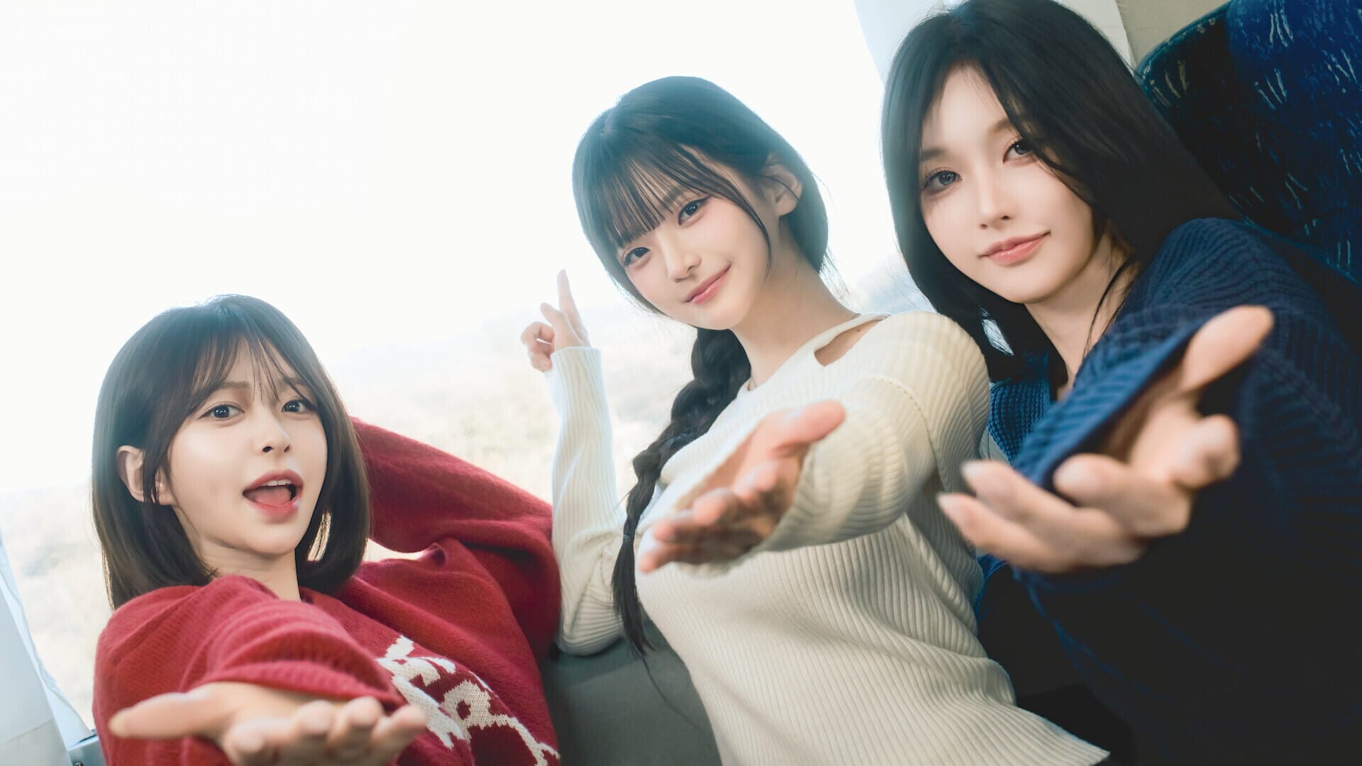 Screenshot for Five Hearts Under One Roof 2: Winter Trip DLC