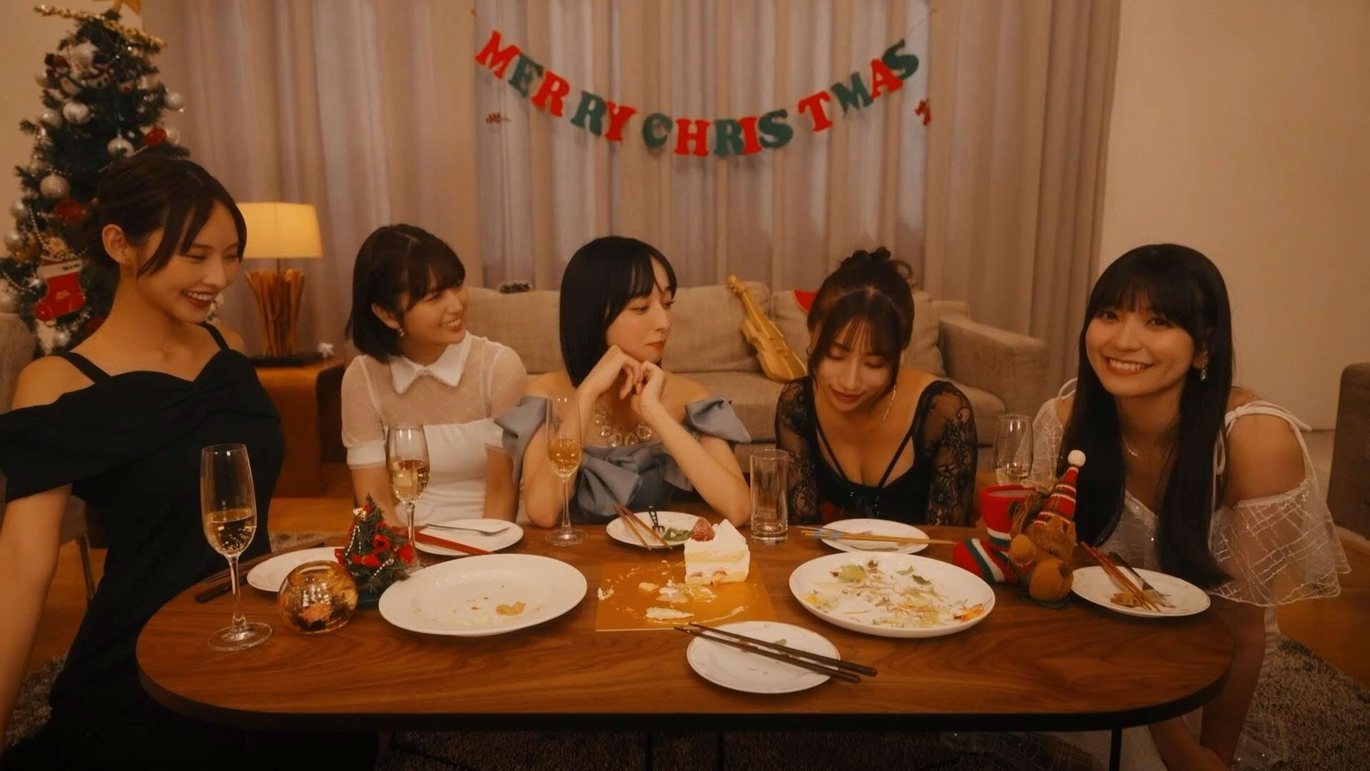 Screenshot for Roommates, Romance, and Ringing Hearts