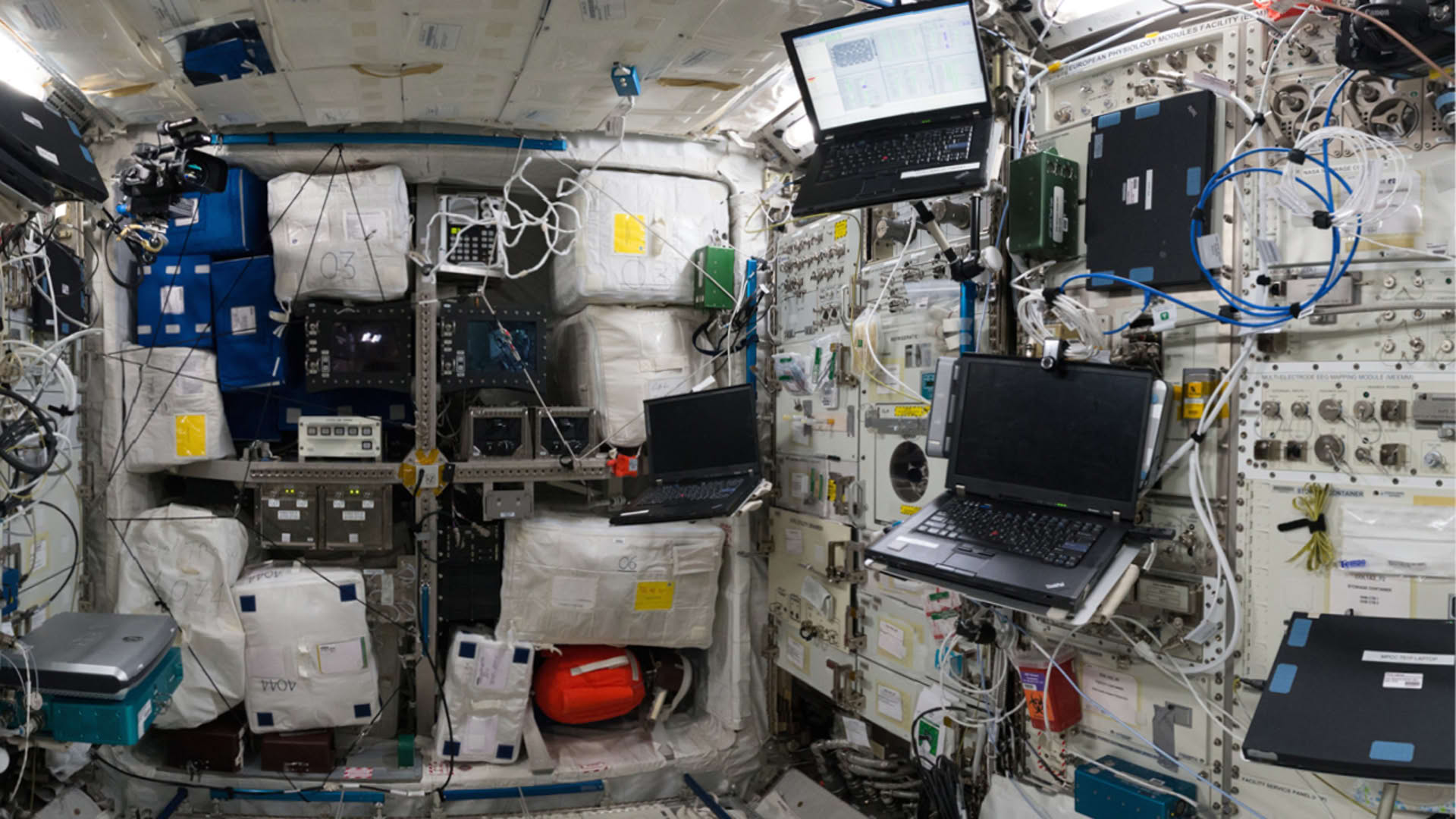 Screenshot for International Space Station Tour VR