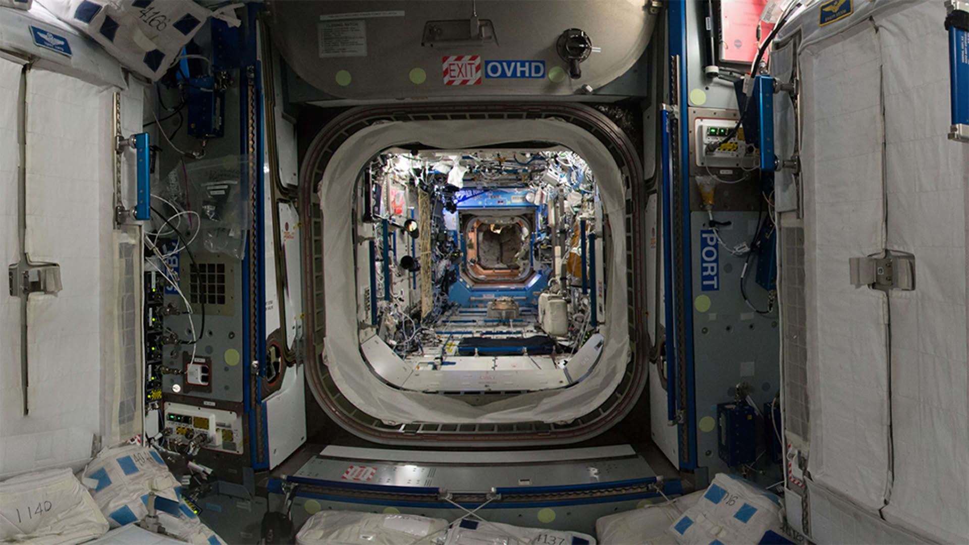 Screenshot for International Space Station Tour VR