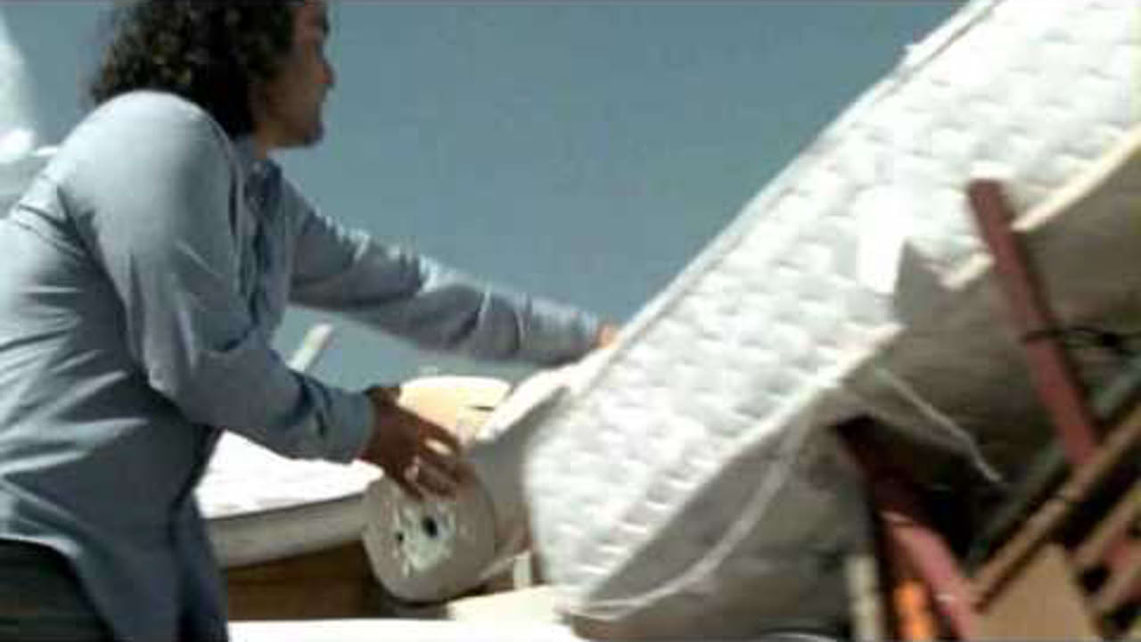 Shaun White Snowboarding World Stage - Trailer!
